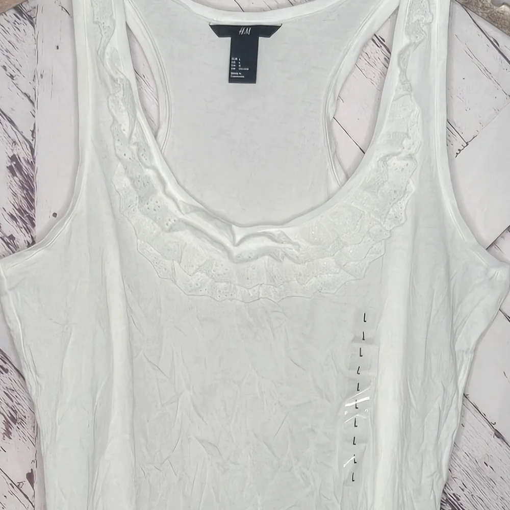 H&M Ruffle Collar Tank Top - Picture 4 of 4